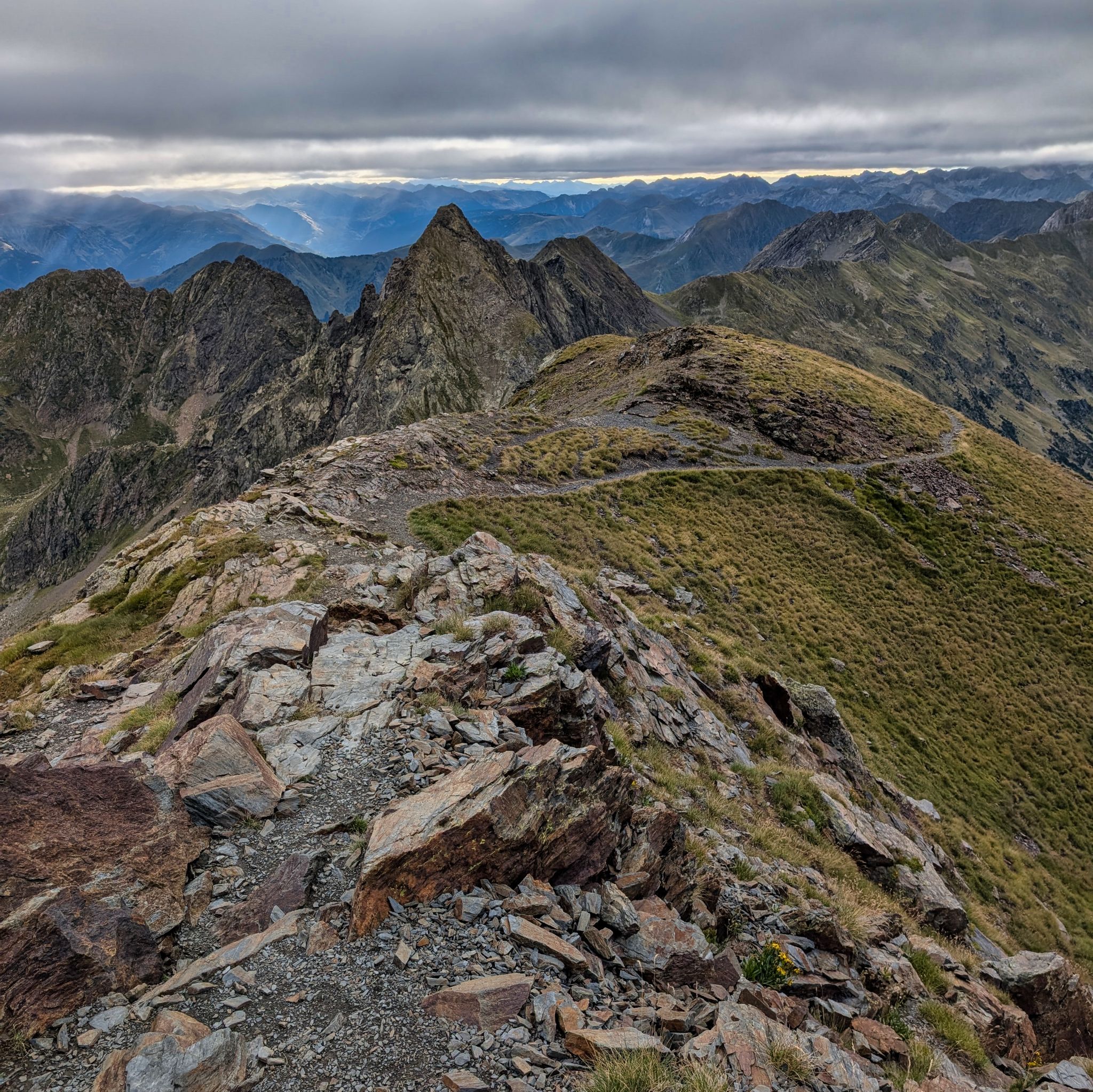 PXL 20250830 072057980