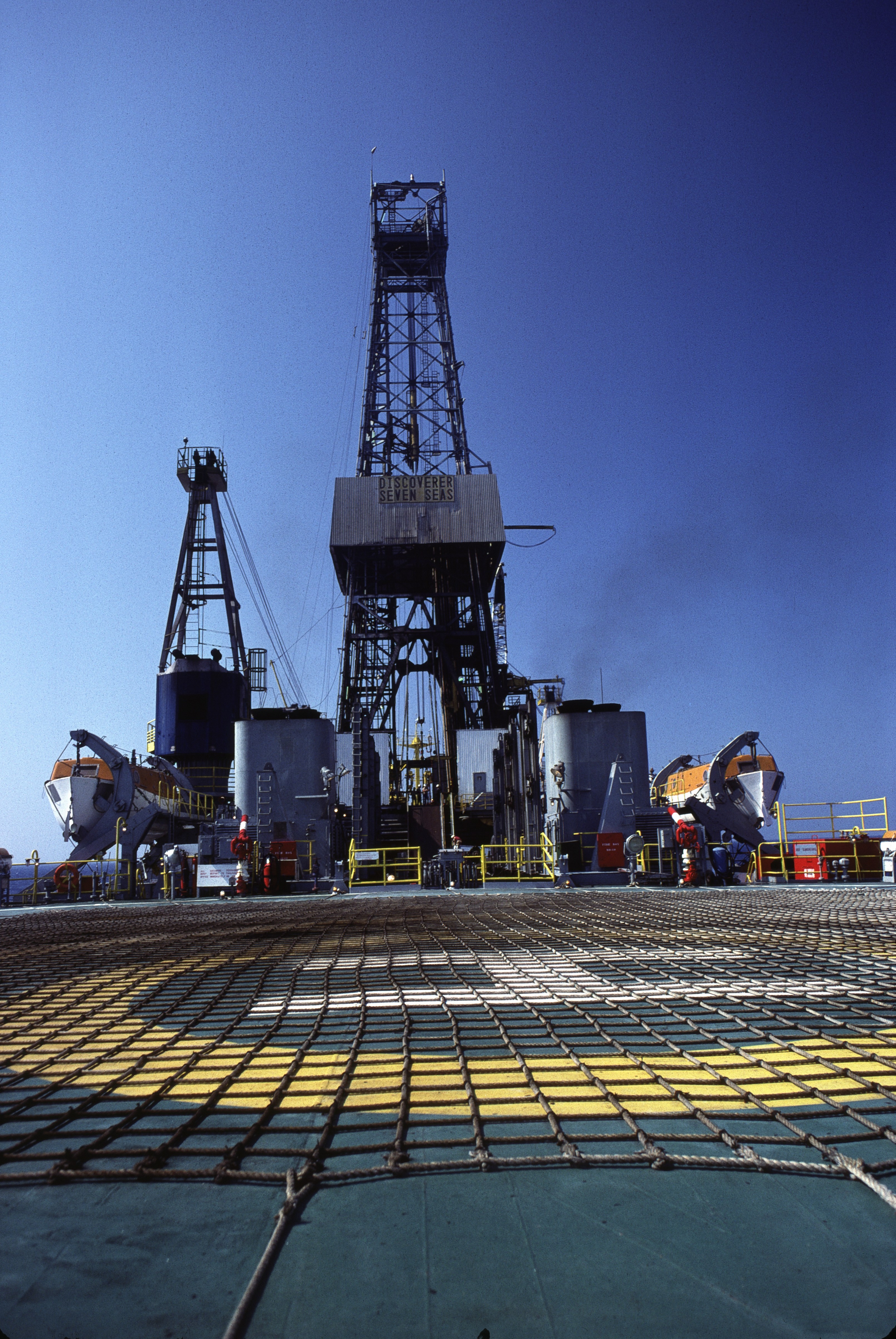 Discoverer7seas 1 1981