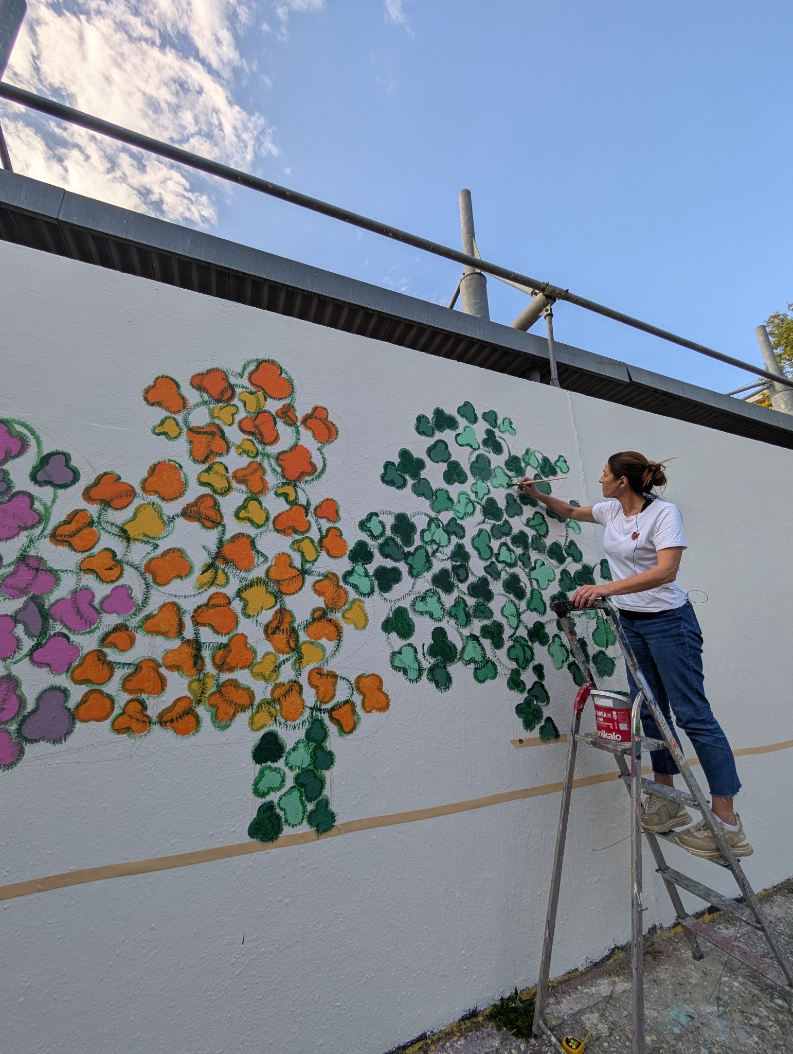 PXL 20250405 160849133