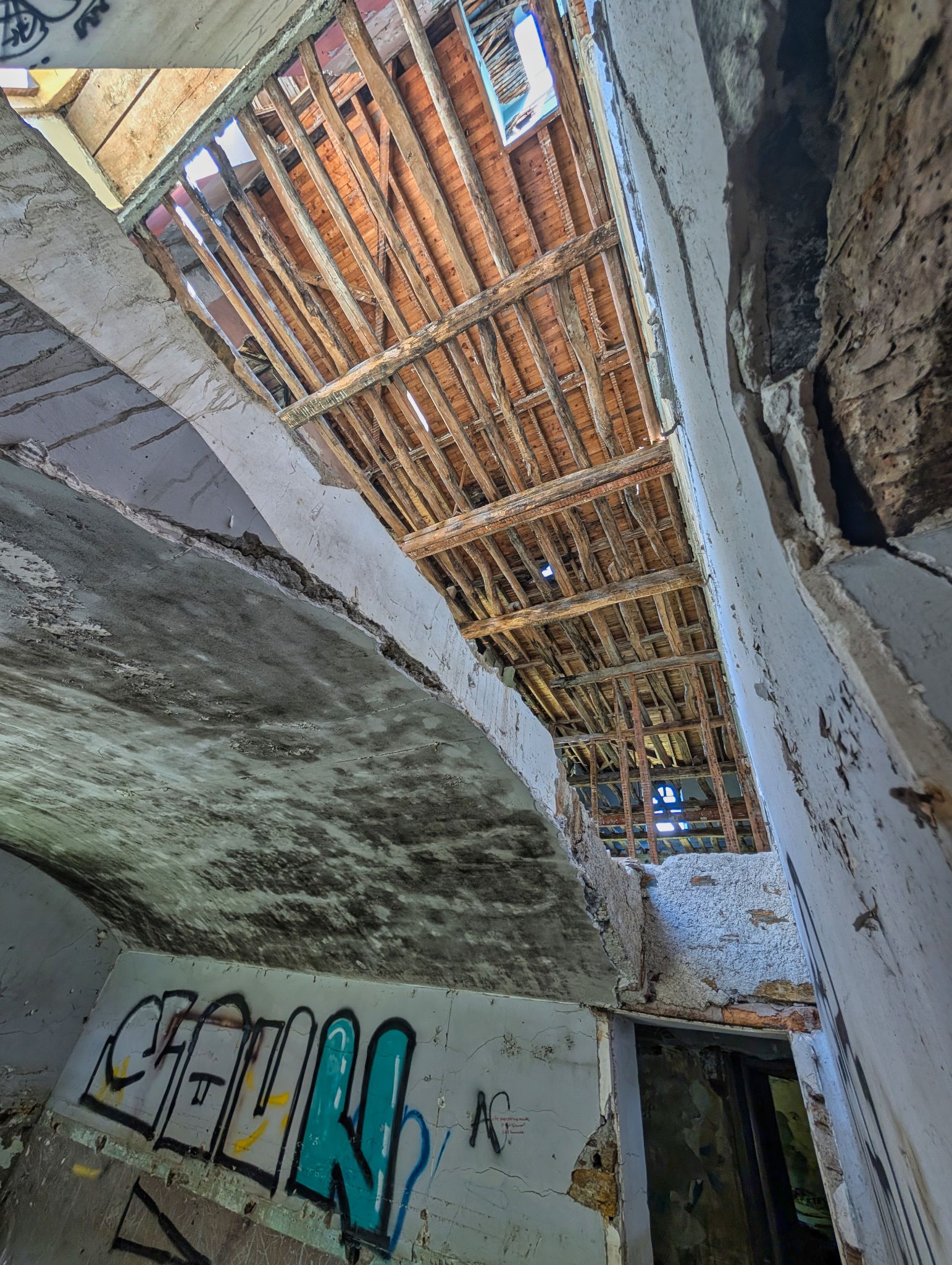 PXL 20250830 133235363