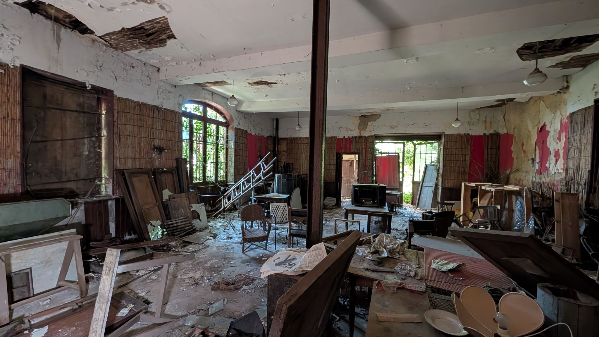 PXL 20260427 124939795